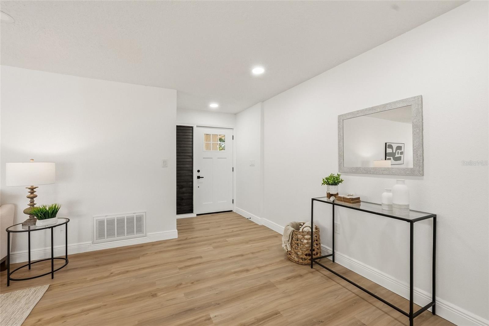 Image 4 of 42 For 13495 San Rafael Drive