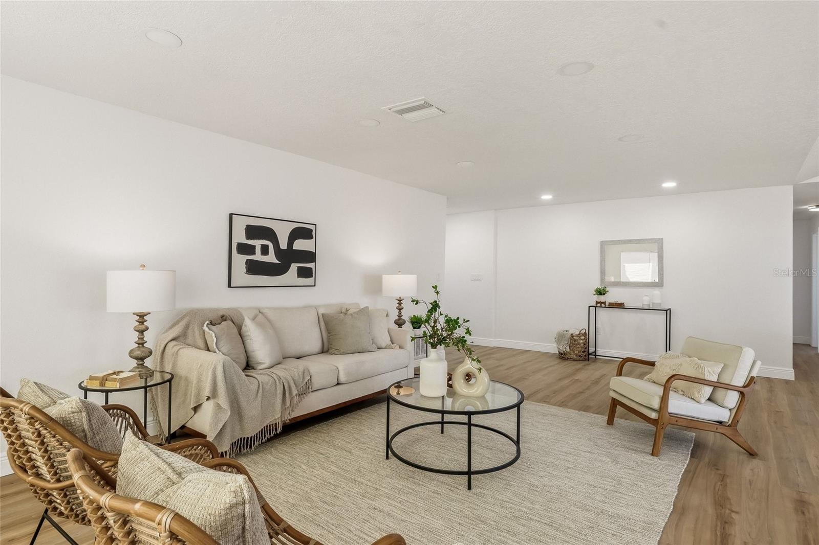 Image 7 of 42 For 13495 San Rafael Drive