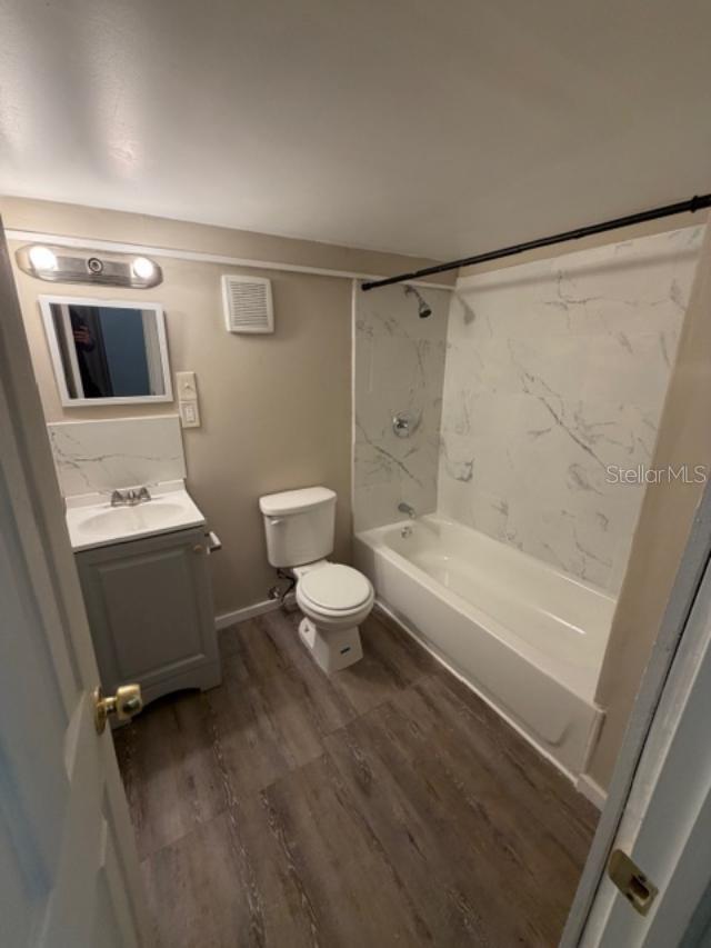 Image 6 of 8 For 1810 Poinsettia Avenue