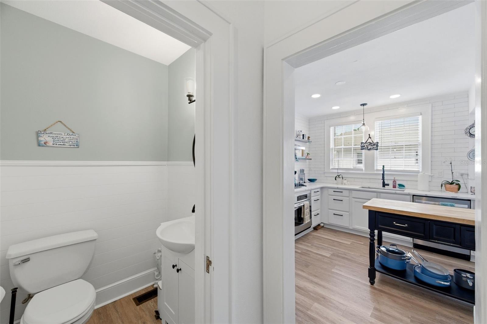 Image 17 of 90 For 320 Betty Lane