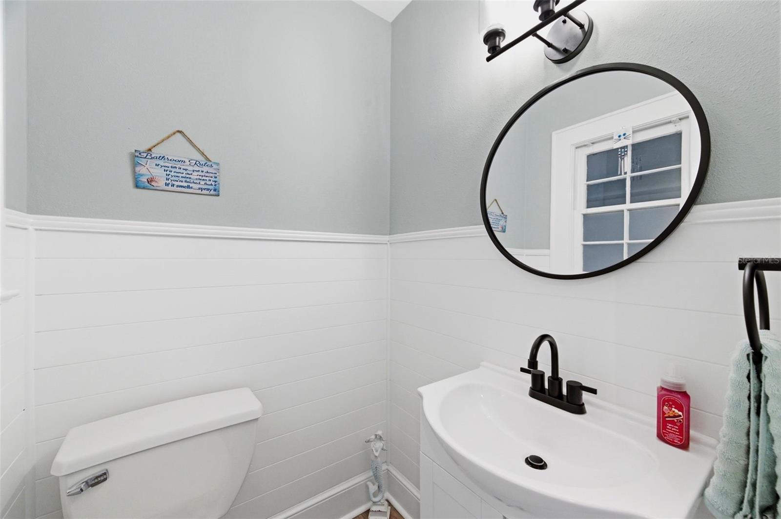 Image 18 of 90 For 320 Betty Lane