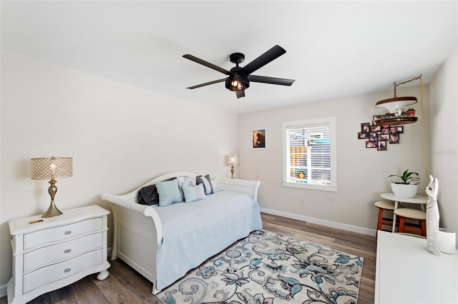 Image 29 of 90 For 320 Betty Lane