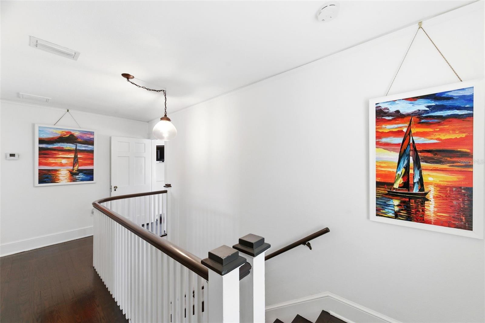 Image 33 of 90 For 320 Betty Lane