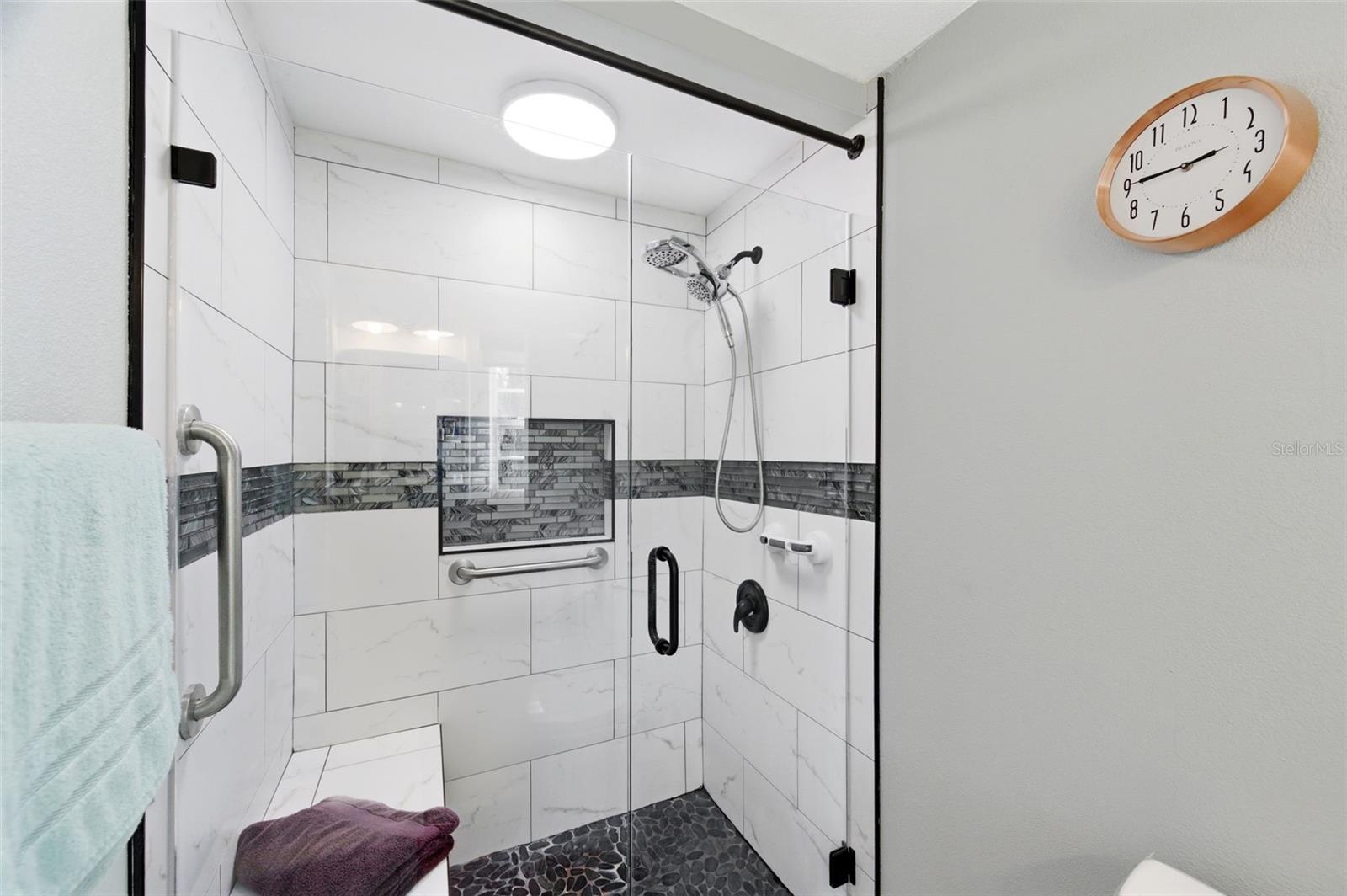 Image 63 of 90 For 320 Betty Lane