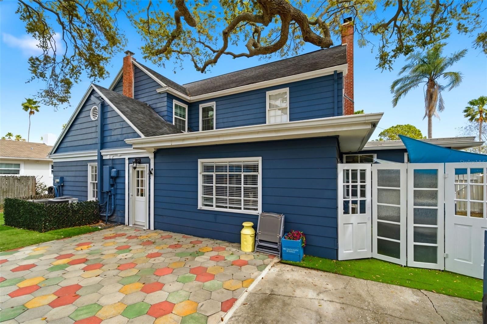 Image 74 of 90 For 320 Betty Lane