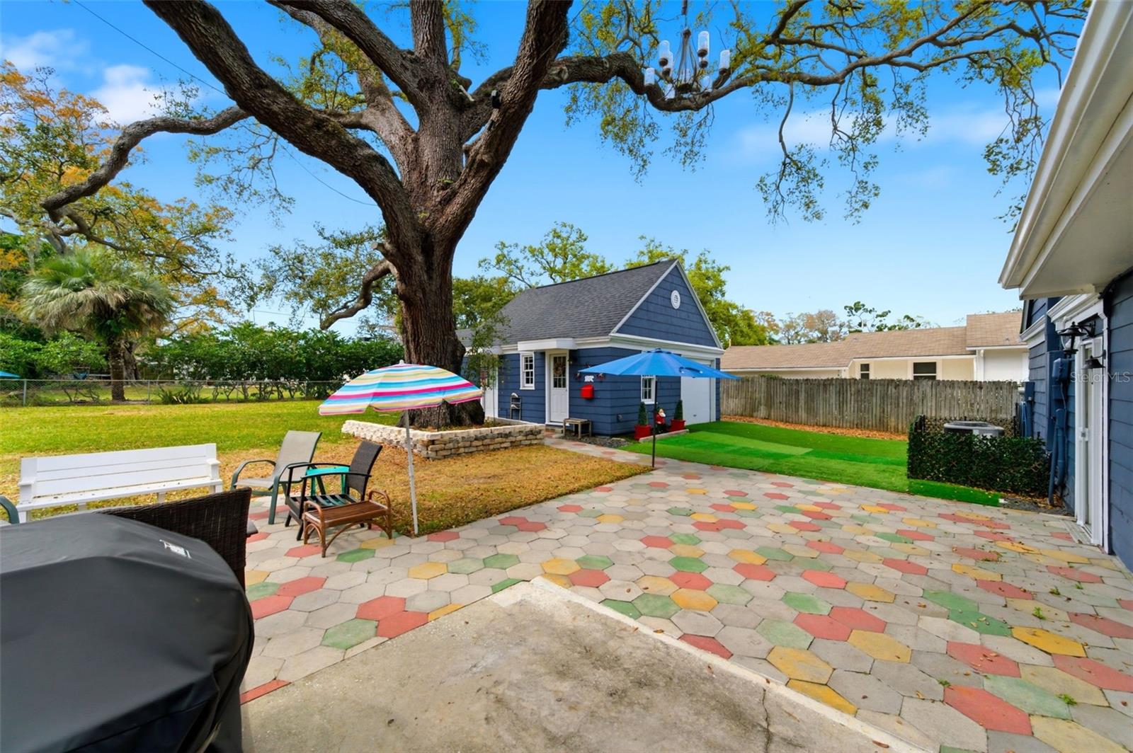 Image 76 of 90 For 320 Betty Lane