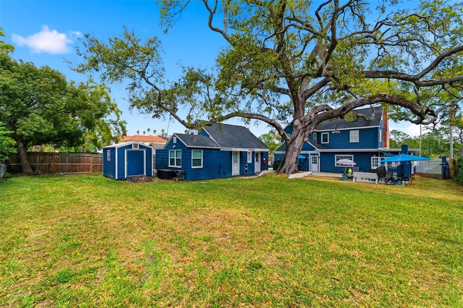 Image 78 of 90 For 320 Betty Lane