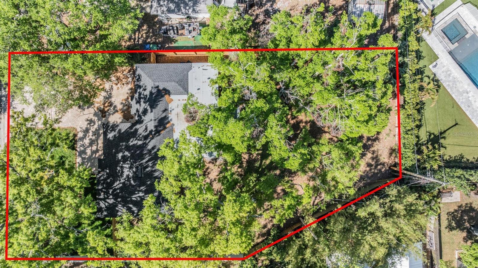 Image 25 of 34 For 1104 Lois Avenue