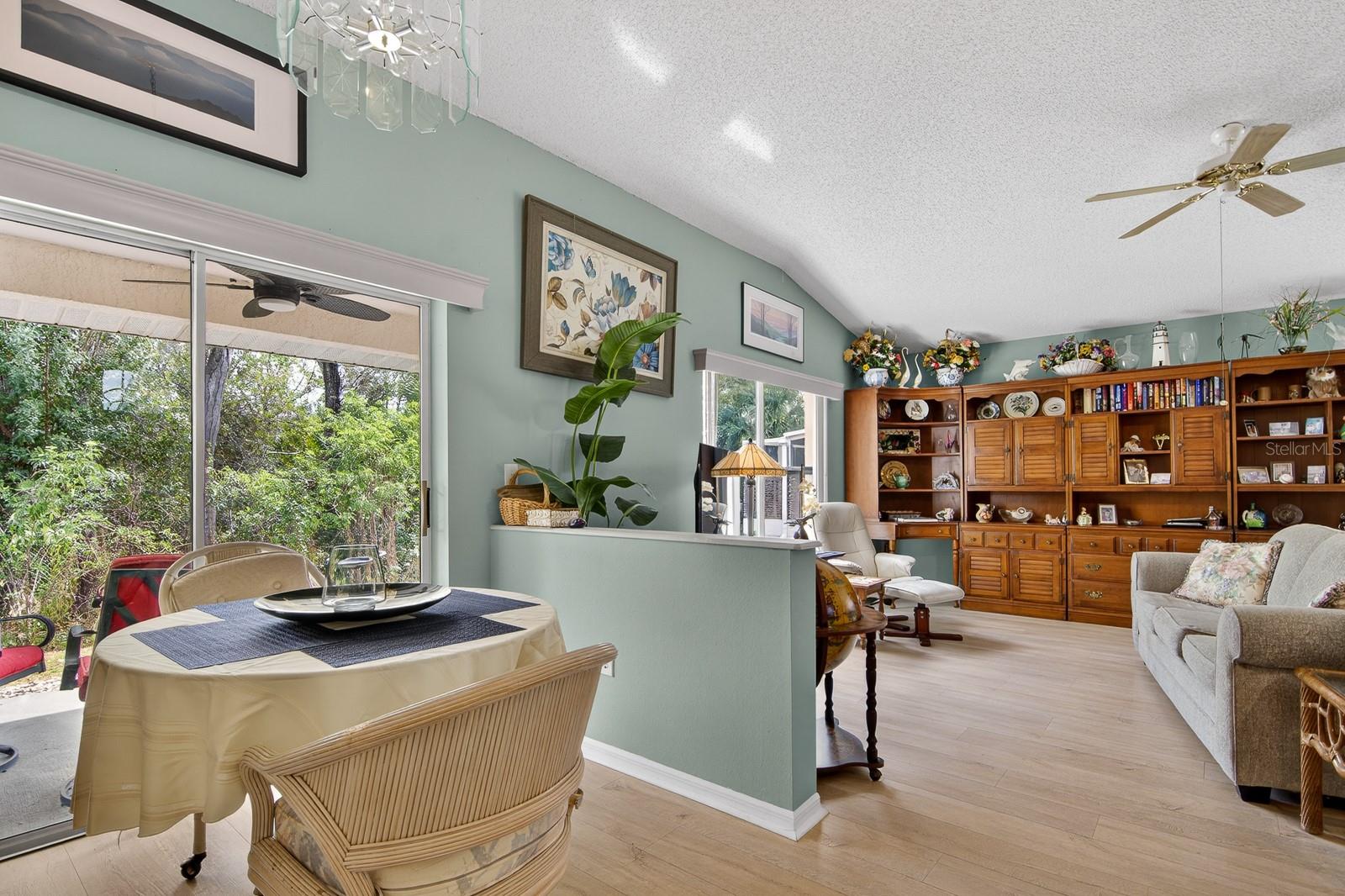 Image 12 of 30 For 2005 Gardenia Landings Lane