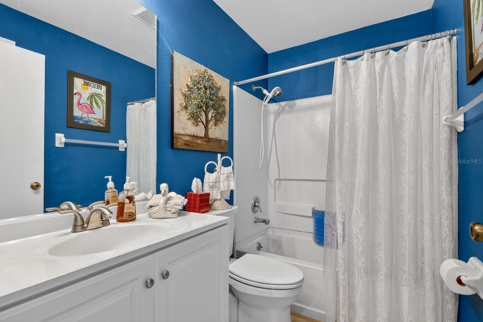 Image 18 of 30 For 2005 Gardenia Landings Lane