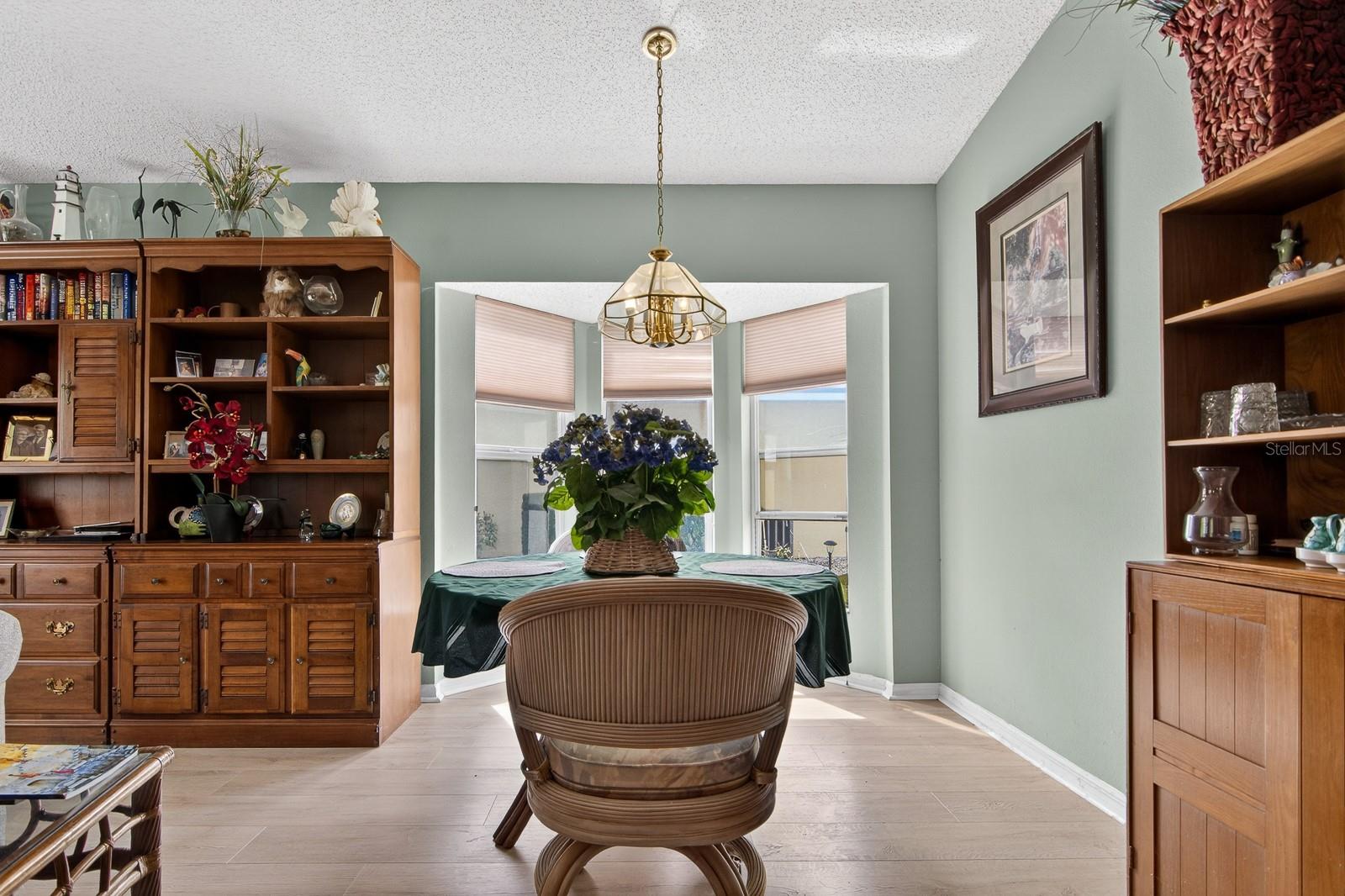 Image 6 of 30 For 2005 Gardenia Landings Lane