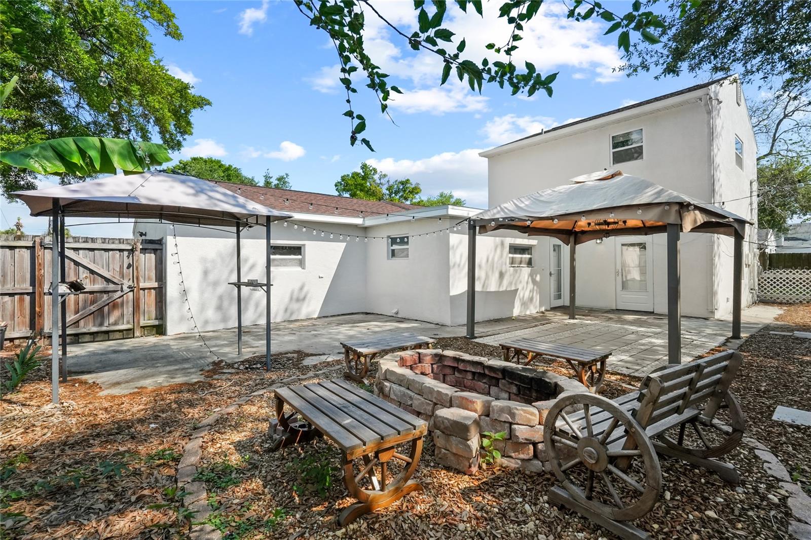 Listing photo id 23 for 4211 Anita Boulevard