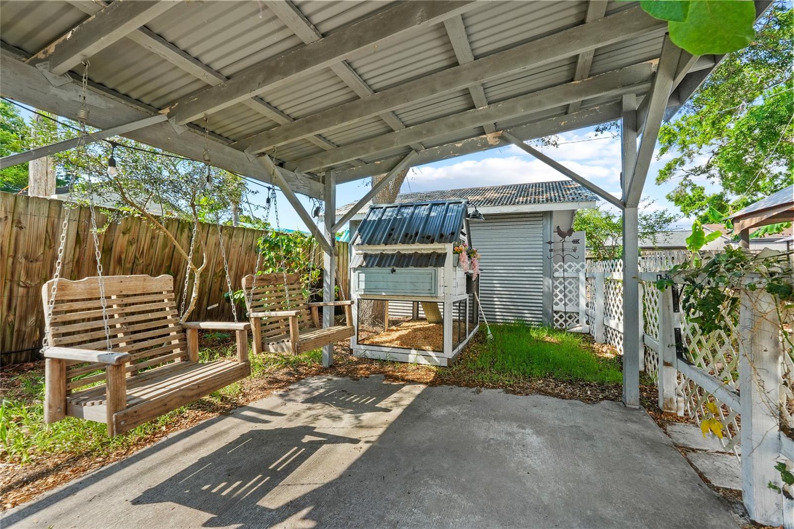 Listing photo id 27 for 4211 Anita Boulevard