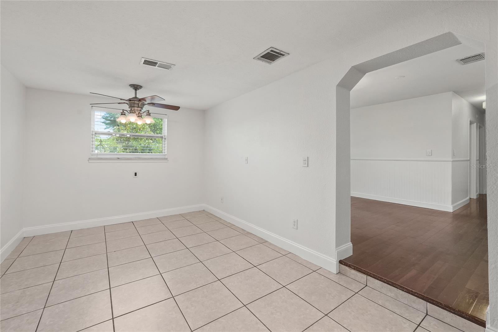 Listing photo id 7 for 4211 Anita Boulevard