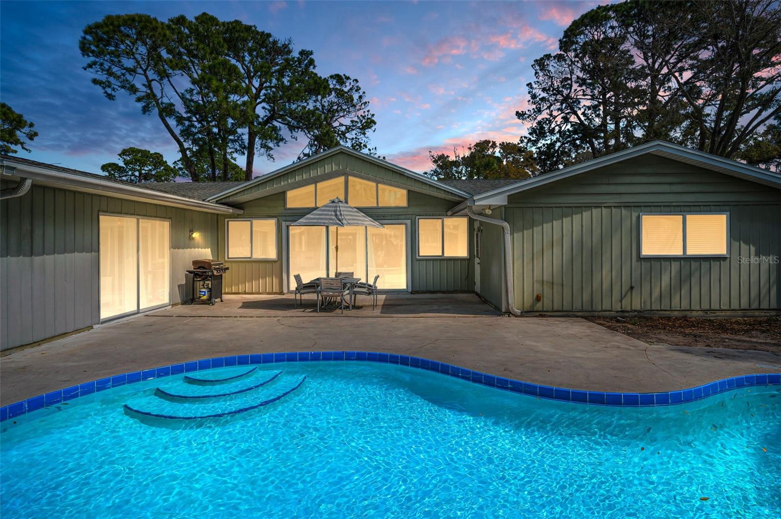 Image 32 of 37 For 7692 132nd Way