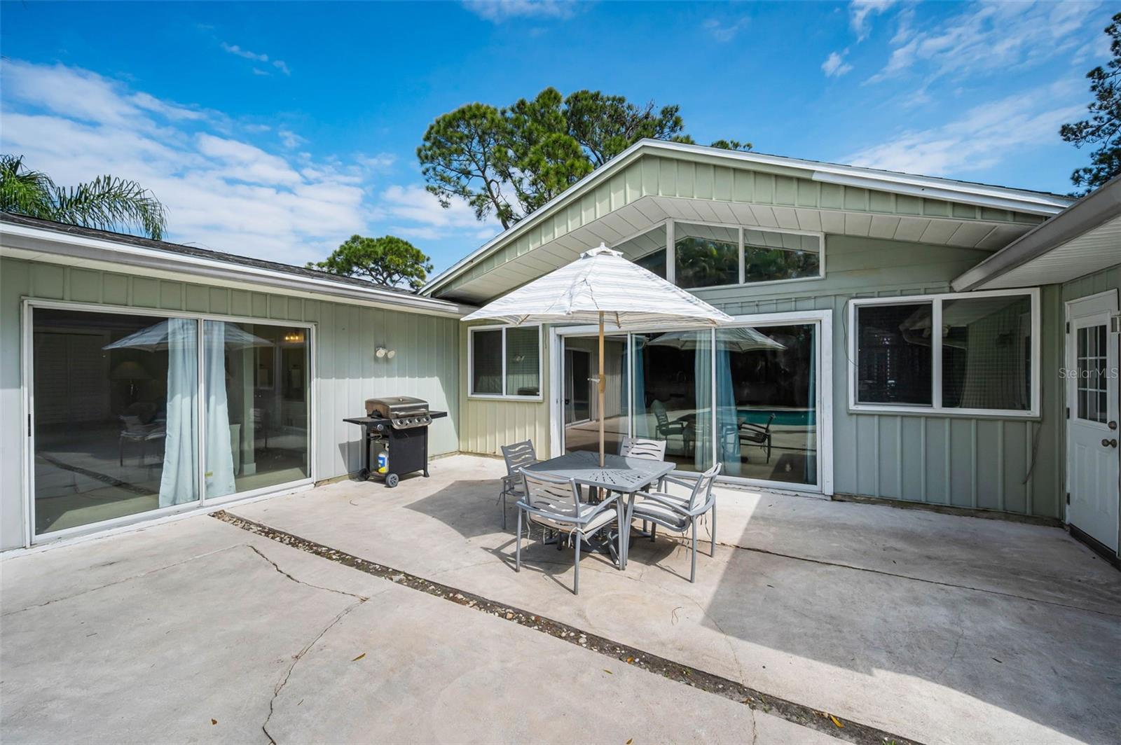 Image 34 of 37 For 7692 132nd Way