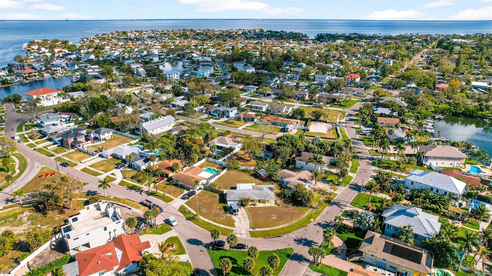 Image 11 of 23 For 1722 Bayou Grande Boulevard Ne