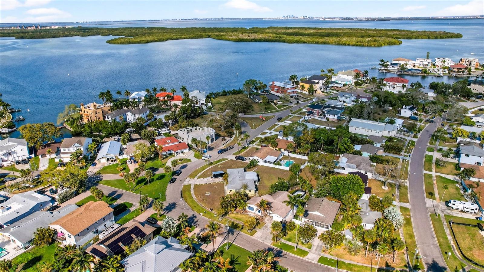 Image 13 of 23 For 1722 Bayou Grande Boulevard Ne