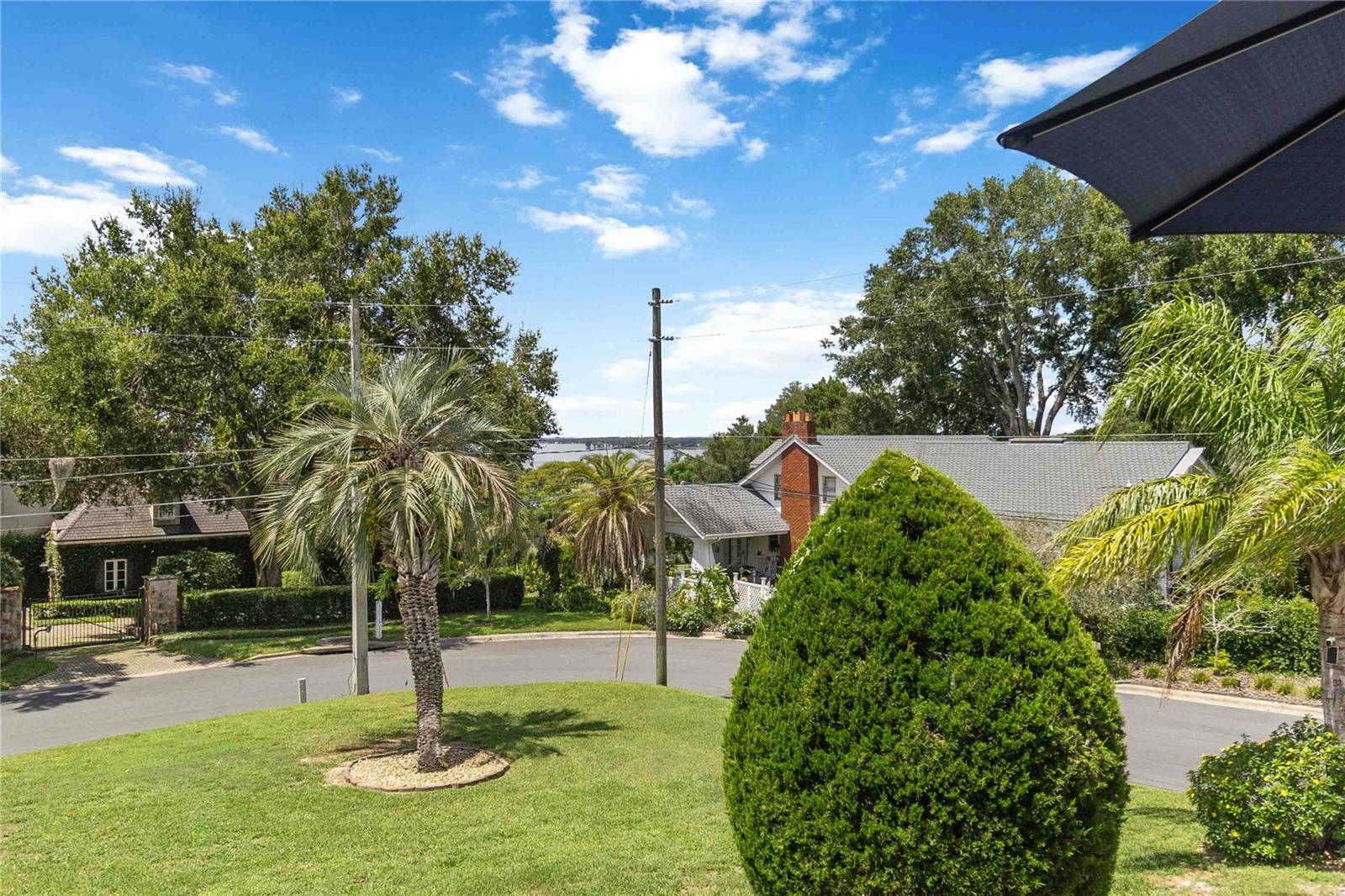 Image 8 of 40 For 999 Fairview Avenue