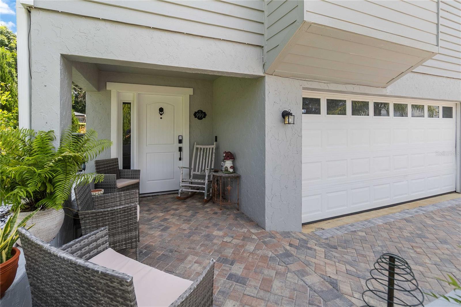 Image 9 of 40 For 999 Fairview Avenue