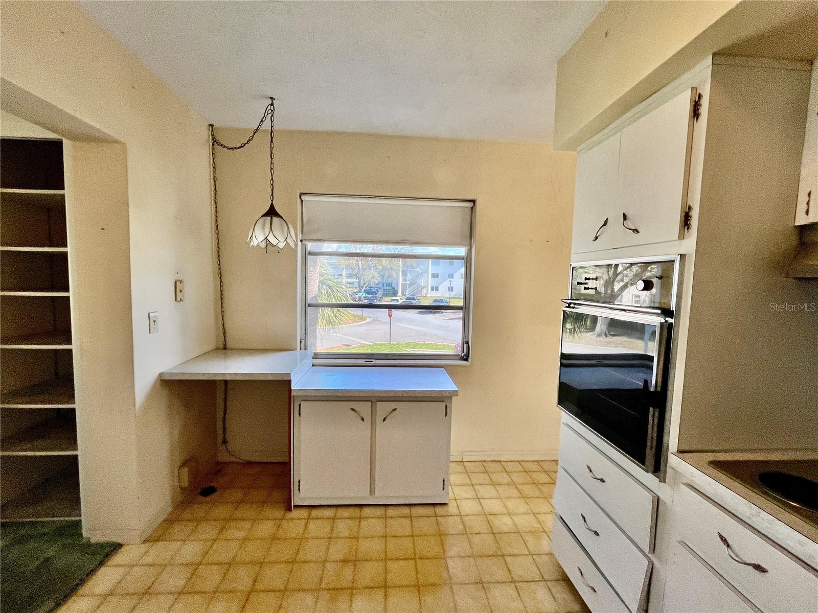 Listing photo id 8 for 2430 Brazilia Drive 44