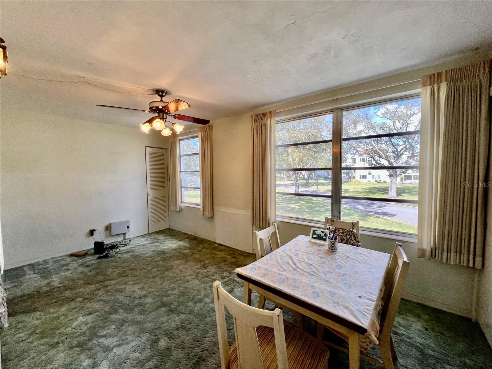 Listing photo id 9 for 2430 Brazilia Drive 44