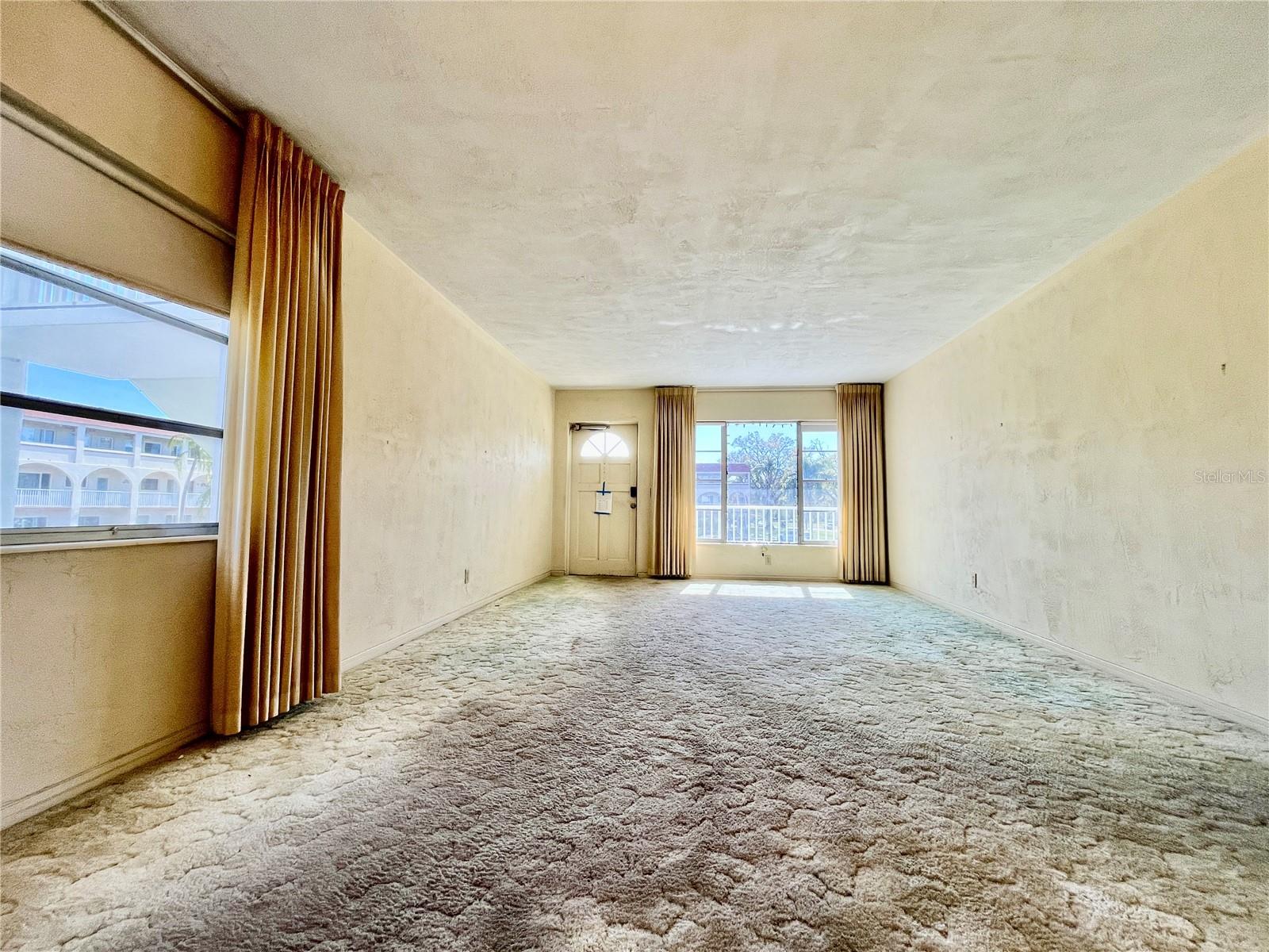 Listing photo id 6 for 2430 Brazilia Drive 44