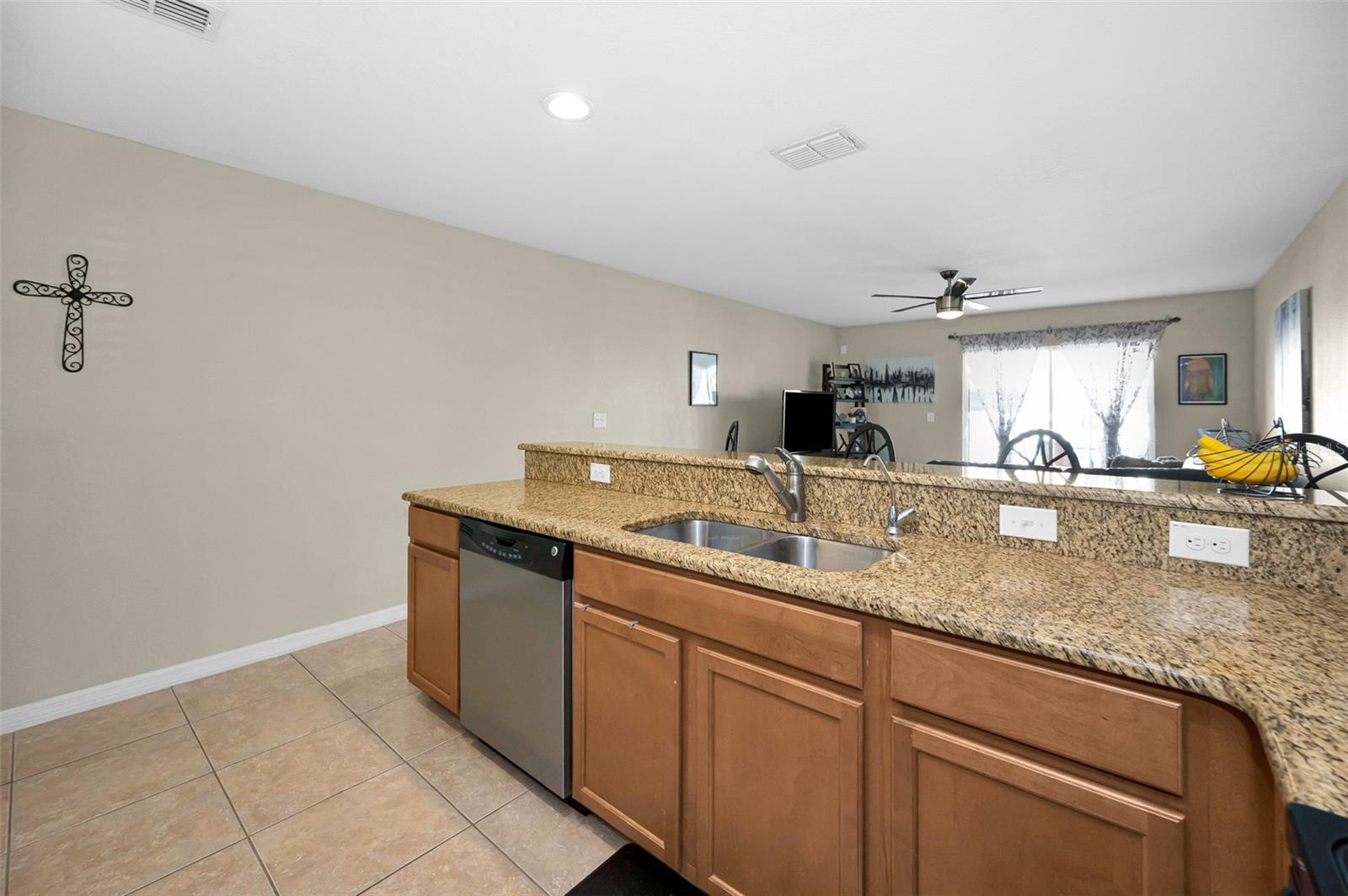 Image 12 of 41 For 9736 Trumpet Vine Loop