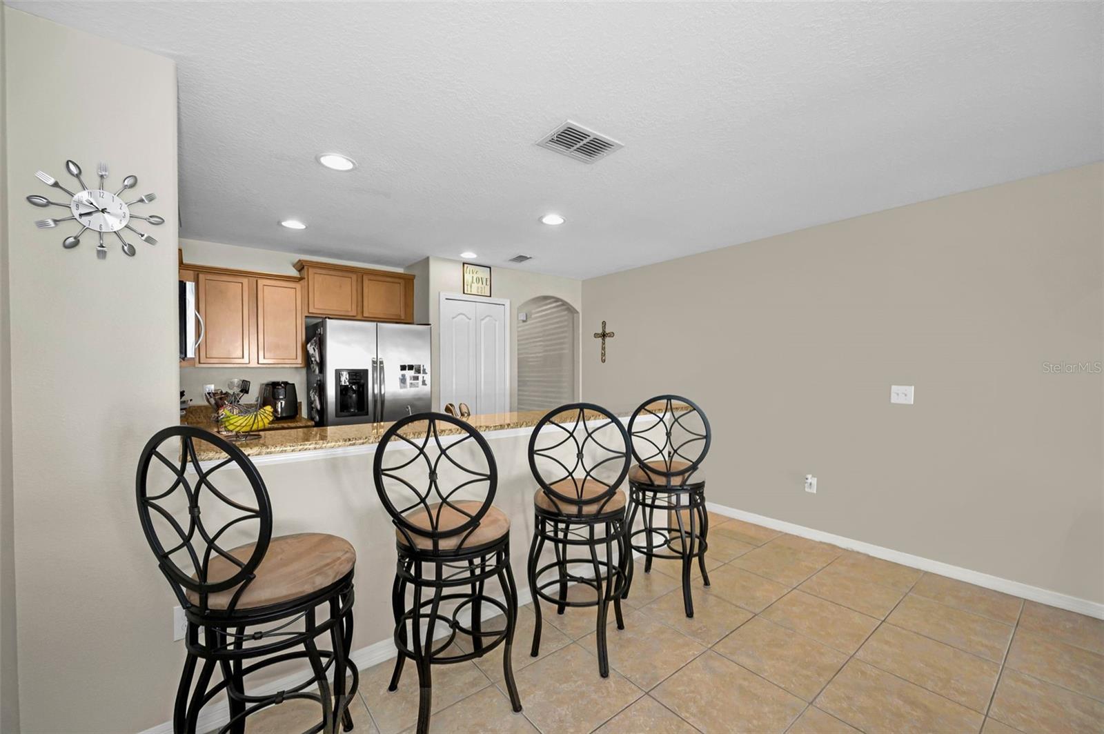 Image 14 of 41 For 9736 Trumpet Vine Loop