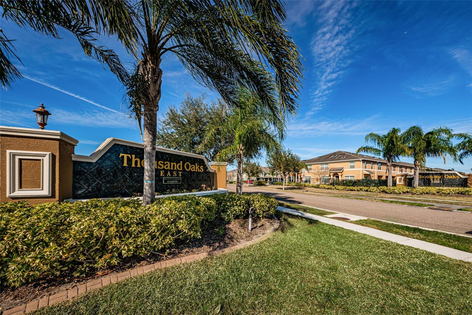 Image 38 of 41 For 9736 Trumpet Vine Loop