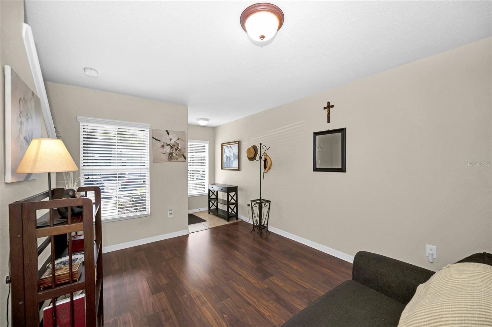 Image 6 of 41 For 9736 Trumpet Vine Loop