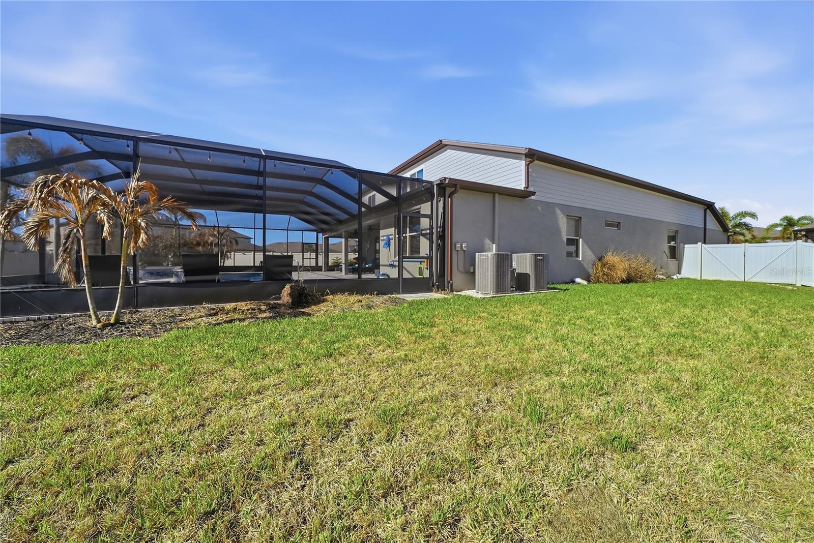 Listing photo id 49 for 10731 Green Harvest Drive