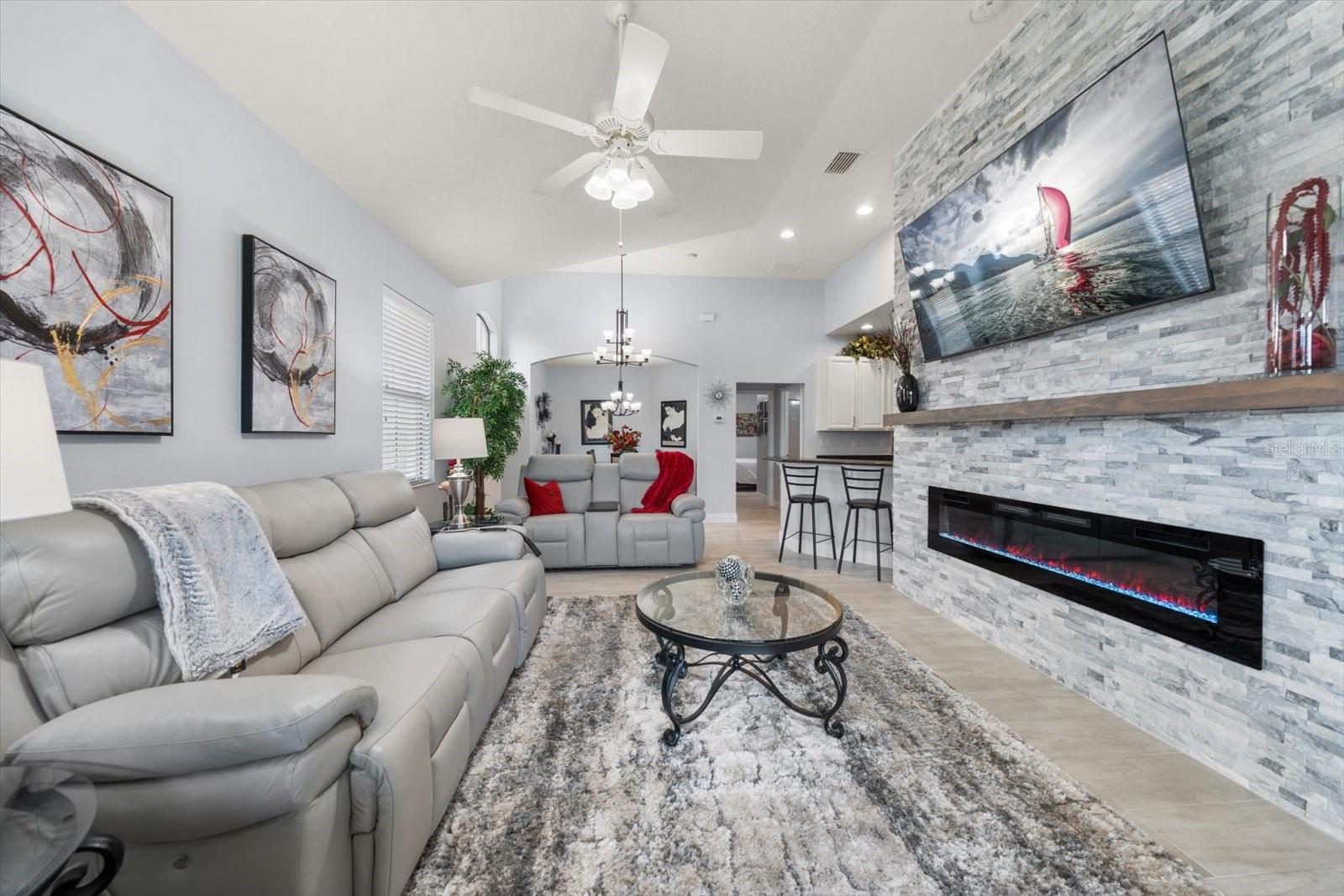 Image 5 of 25 For 8204 Caponata Boulevard