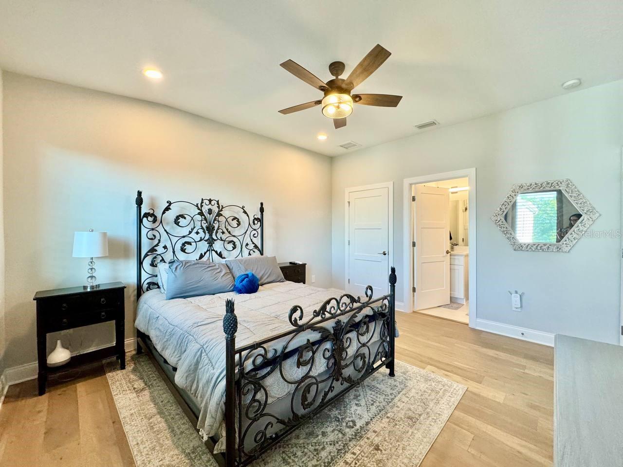 Image 29 of 46 For 4740 Legacy Park Drive