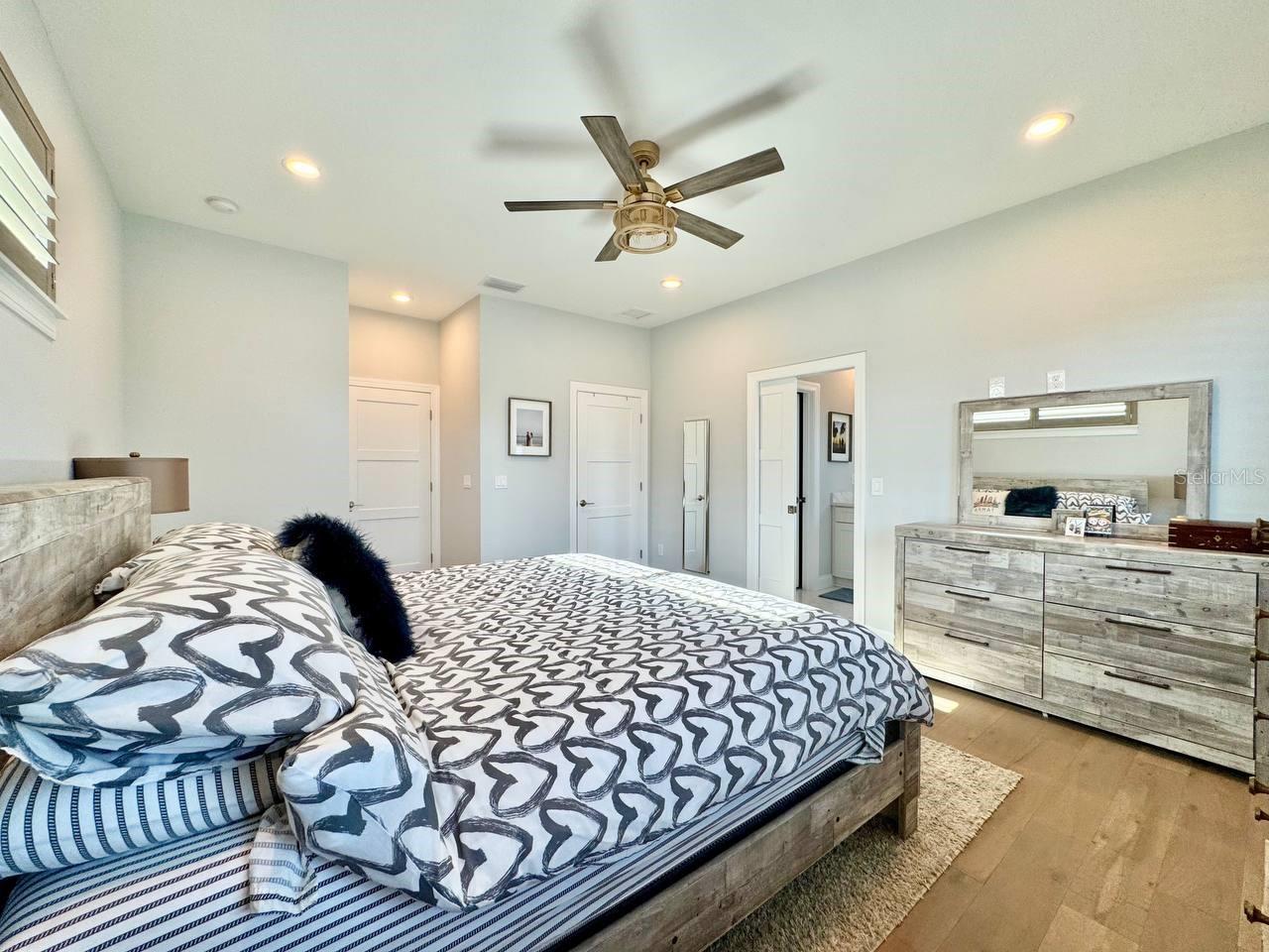 Image 34 of 46 For 4740 Legacy Park Drive