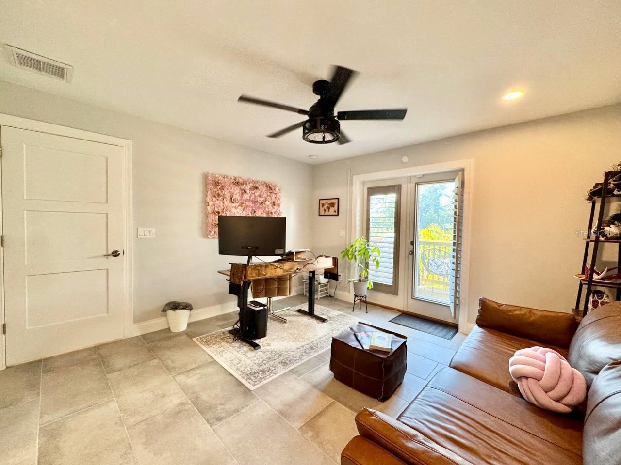 Image 7 of 46 For 4740 Legacy Park Drive