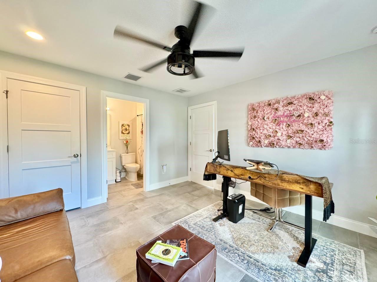 Image 8 of 46 For 4740 Legacy Park Drive