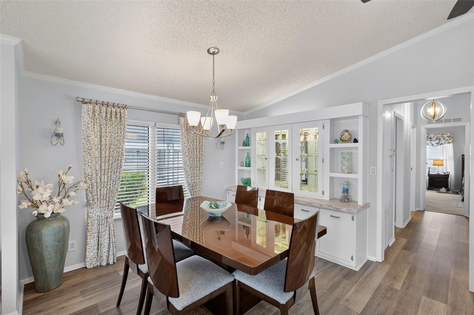 Image 10 of 72 For 487 Loma Linda