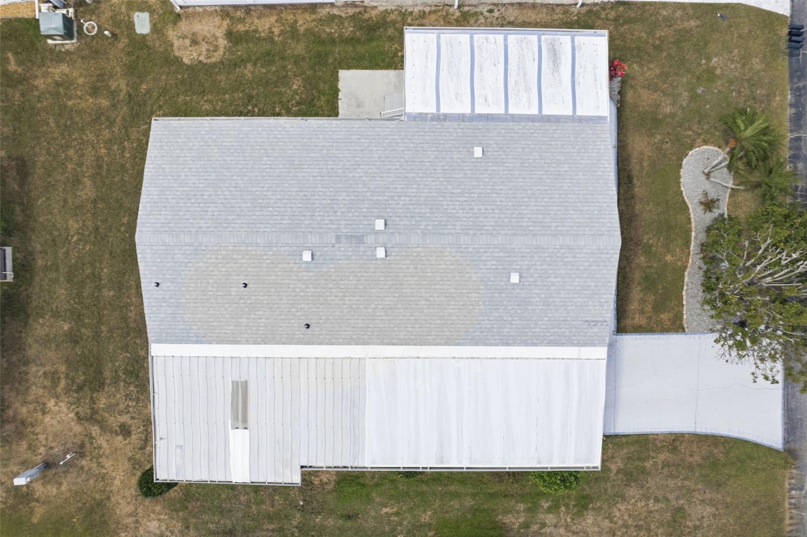 Image 31 of 72 For 487 Loma Linda