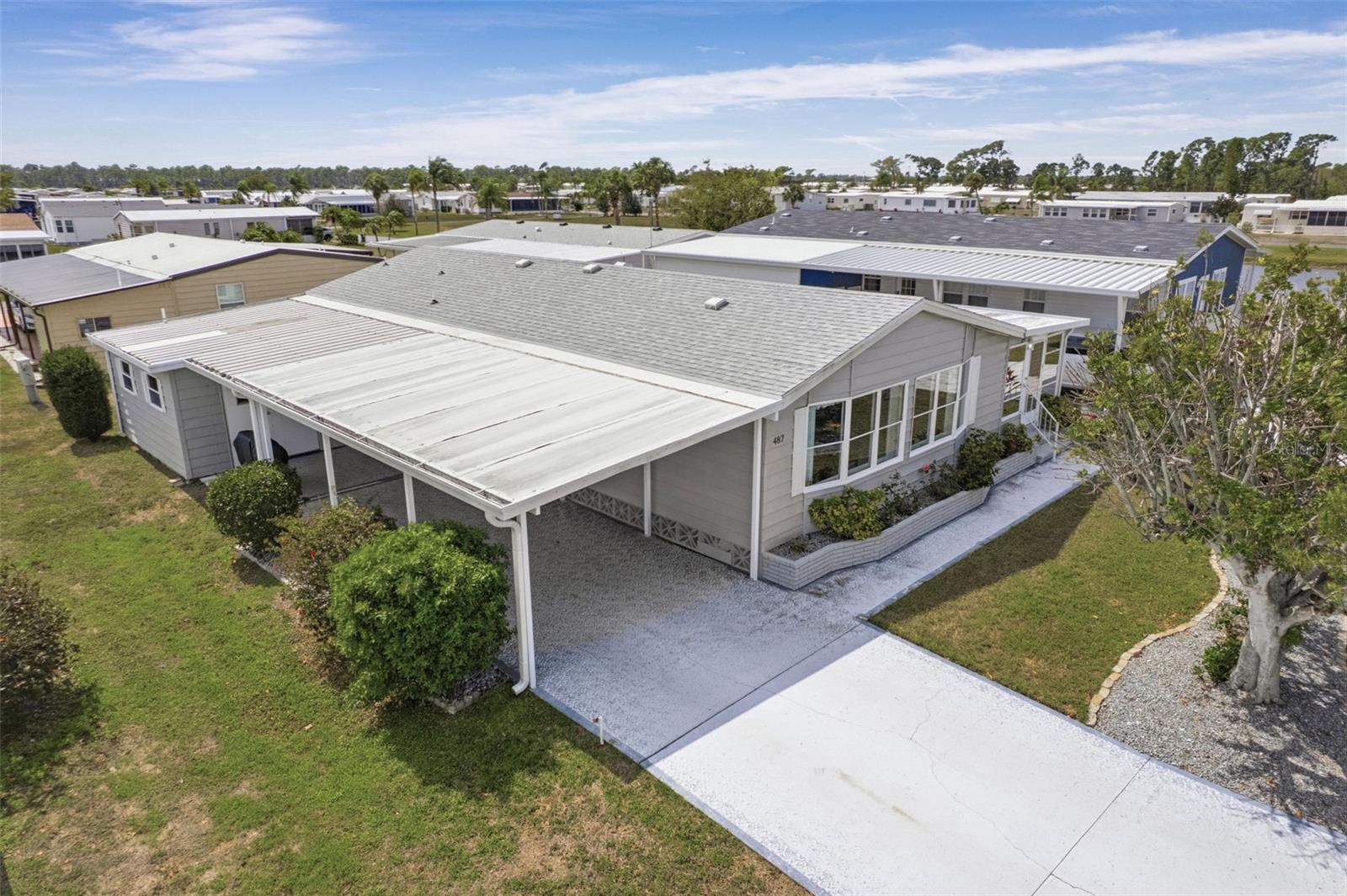 Image 33 of 72 For 487 Loma Linda