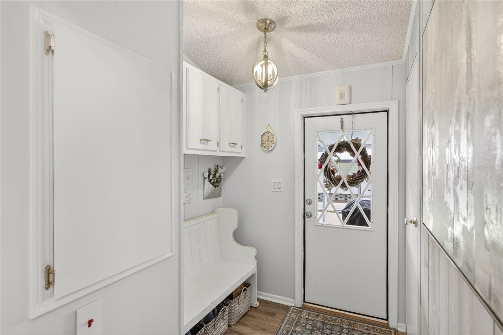 Image 4 of 72 For 487 Loma Linda