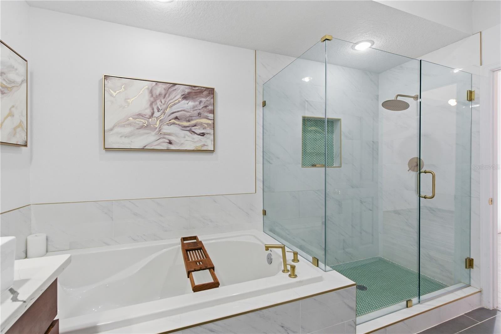 Image 24 of 35 For 642 Wells Court 402