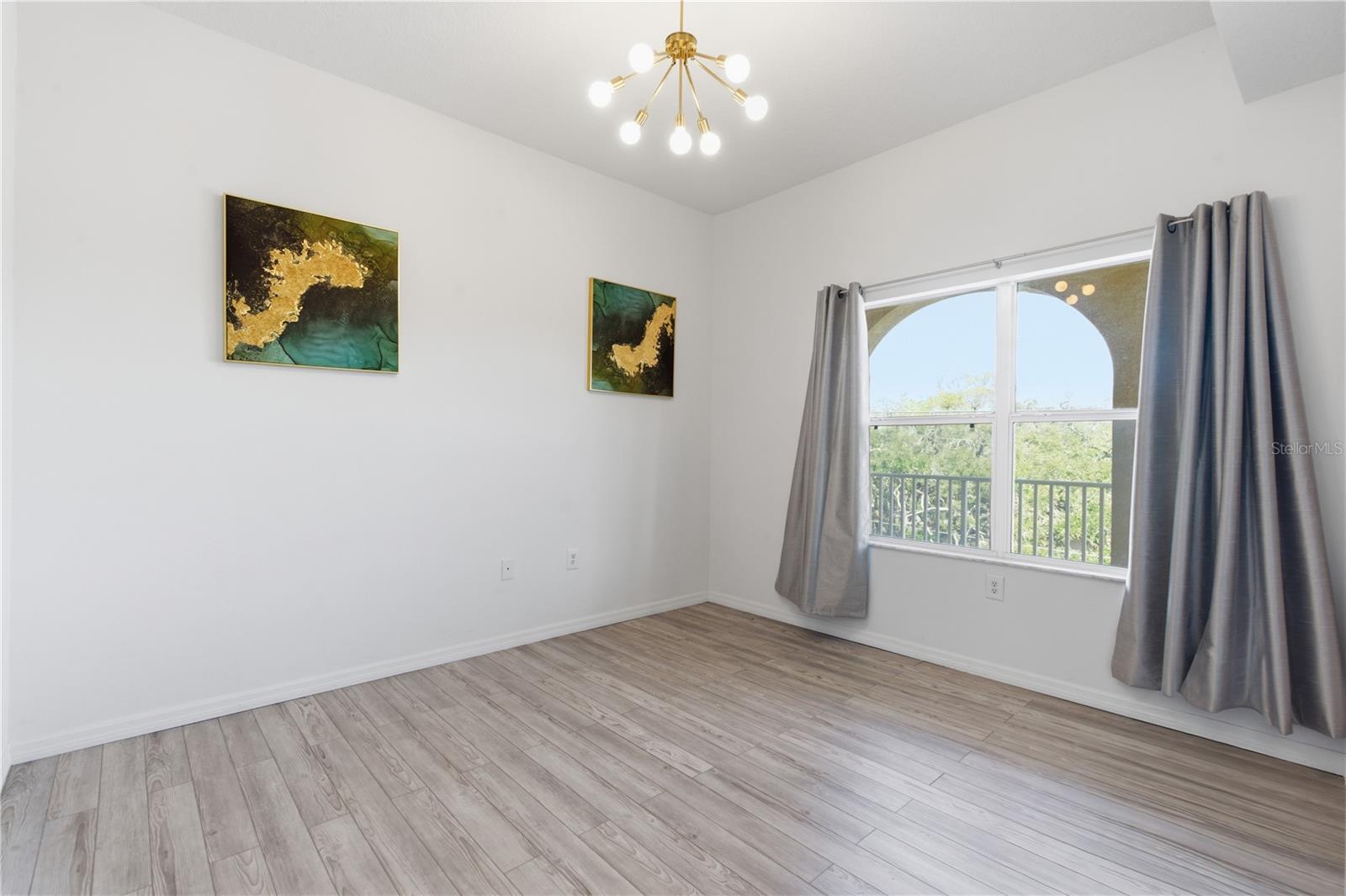 Image 26 of 35 For 642 Wells Court 402