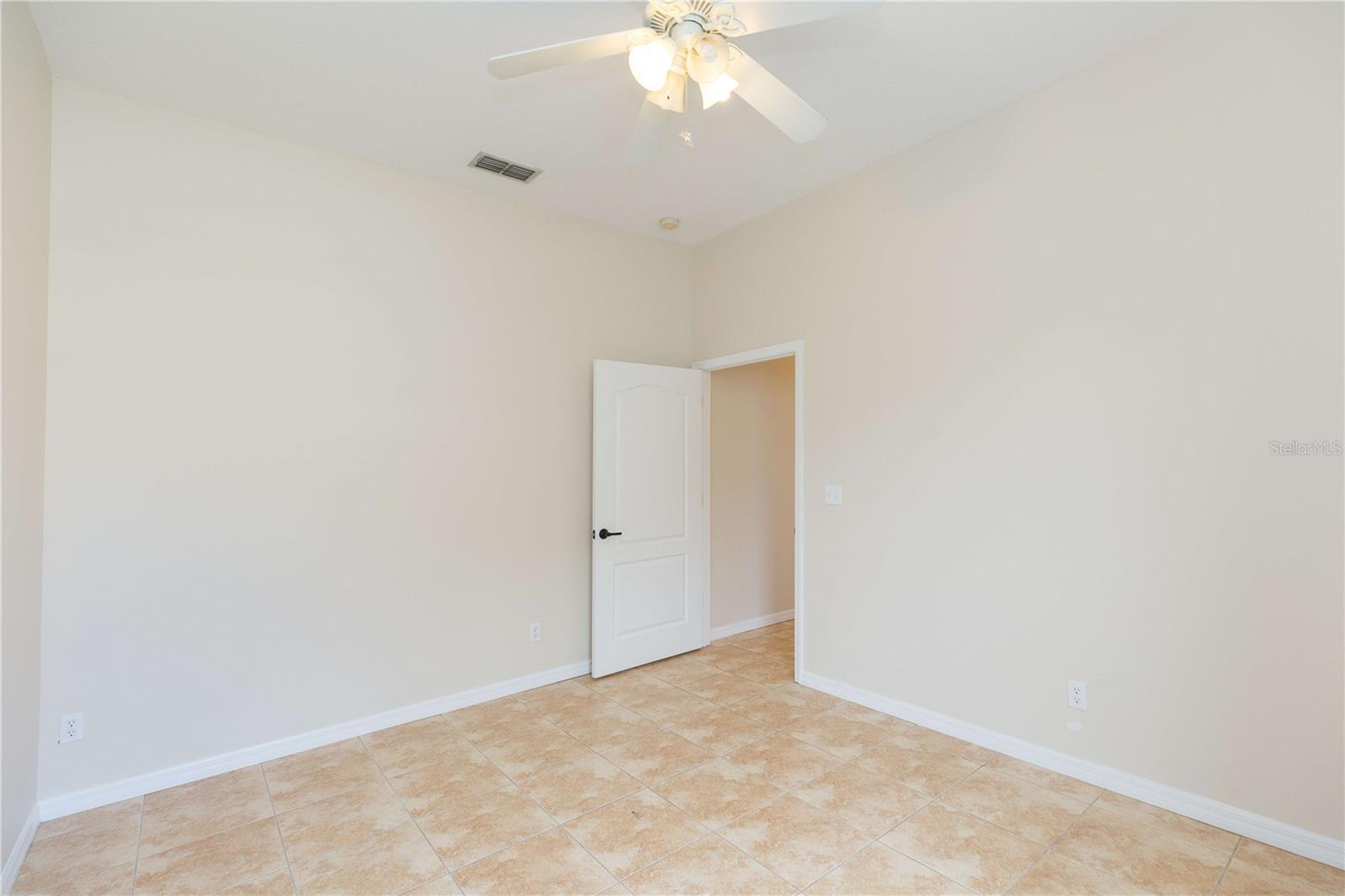 Image 19 of 55 For 36281 Oak Knoll Loop