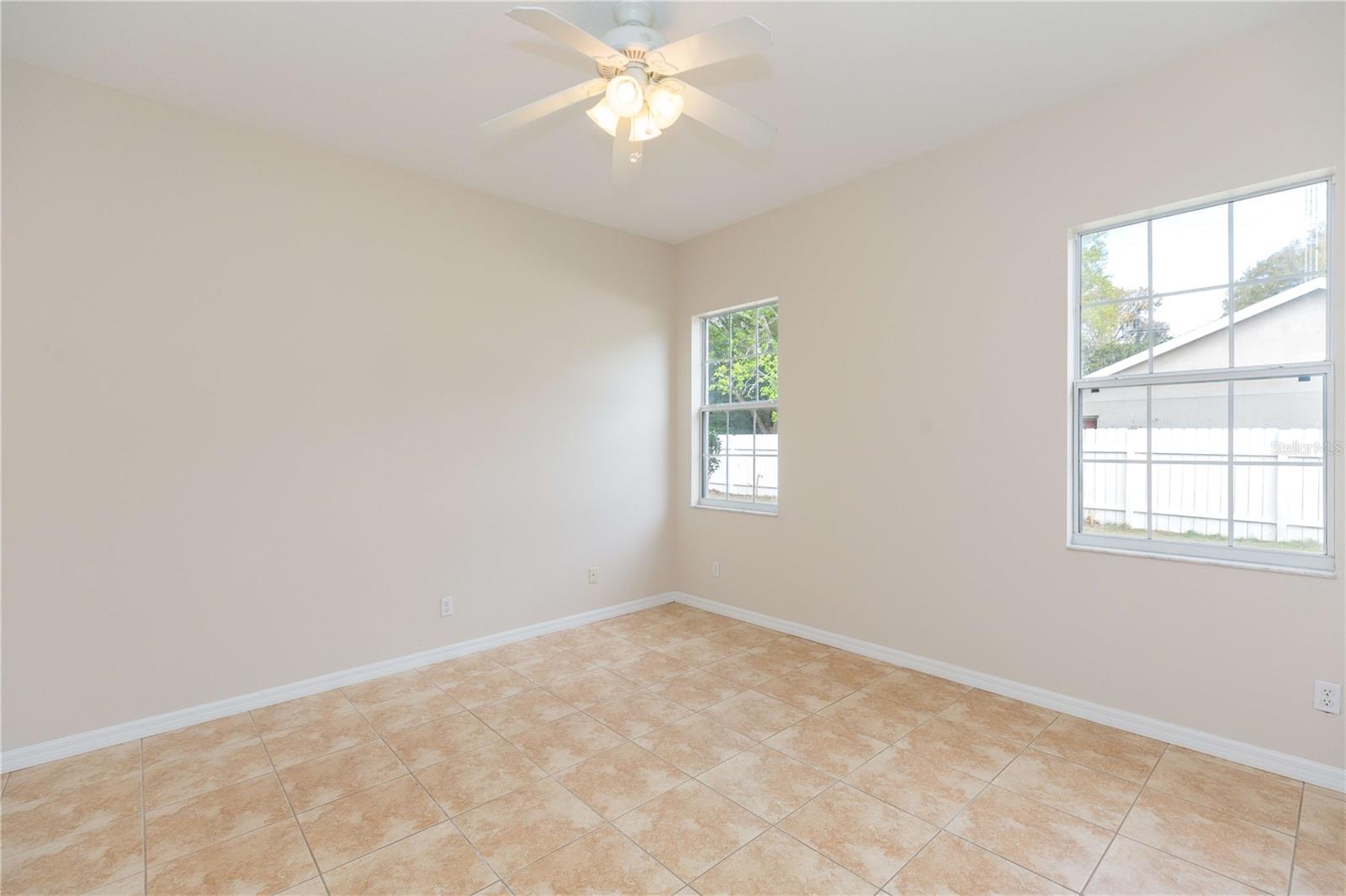 Image 20 of 55 For 36281 Oak Knoll Loop