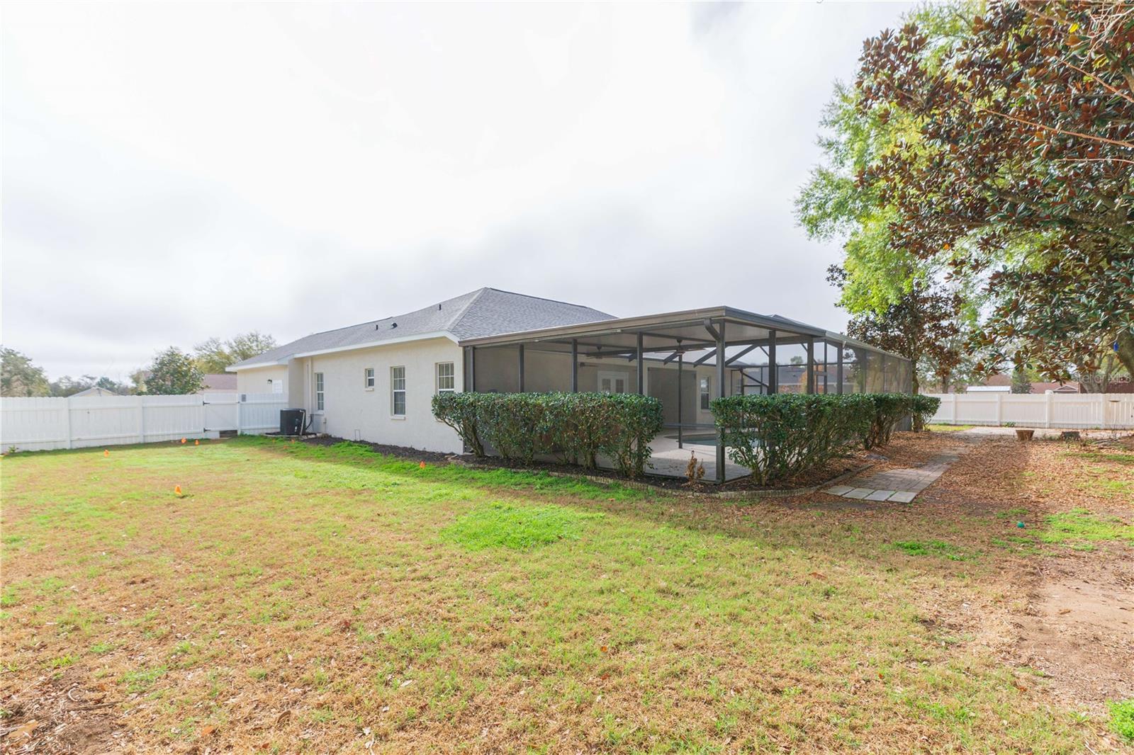 Image 37 of 55 For 36281 Oak Knoll Loop