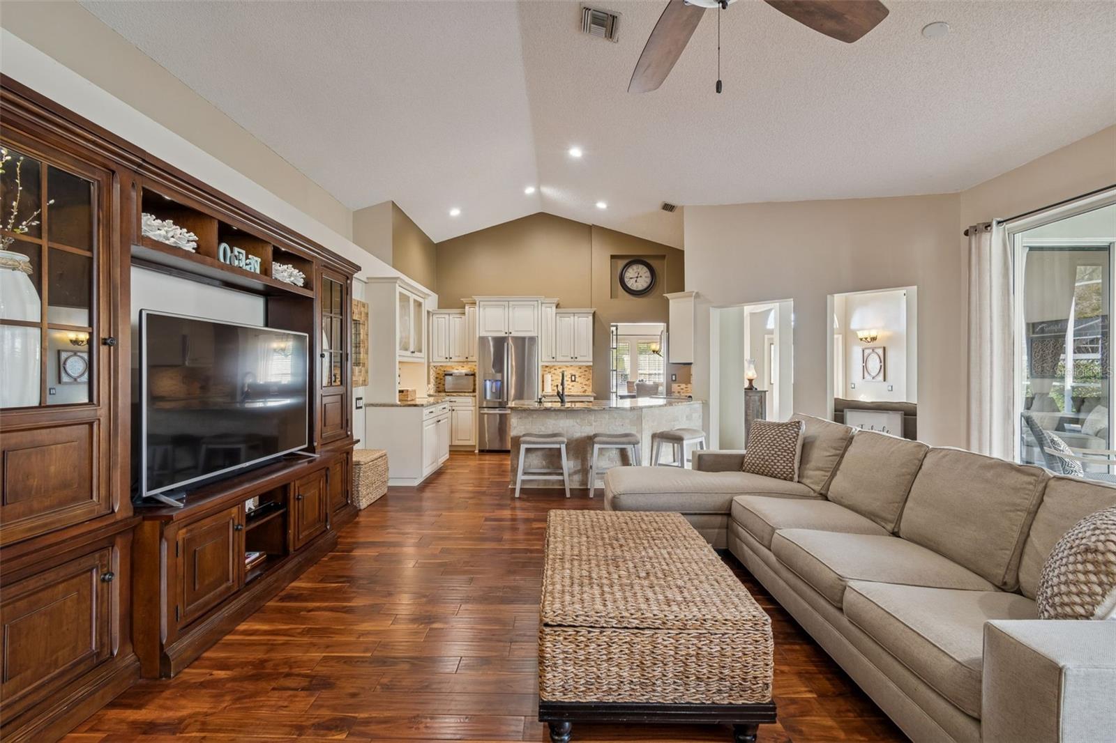 Image 21 of 62 For 7703 Northaven Place