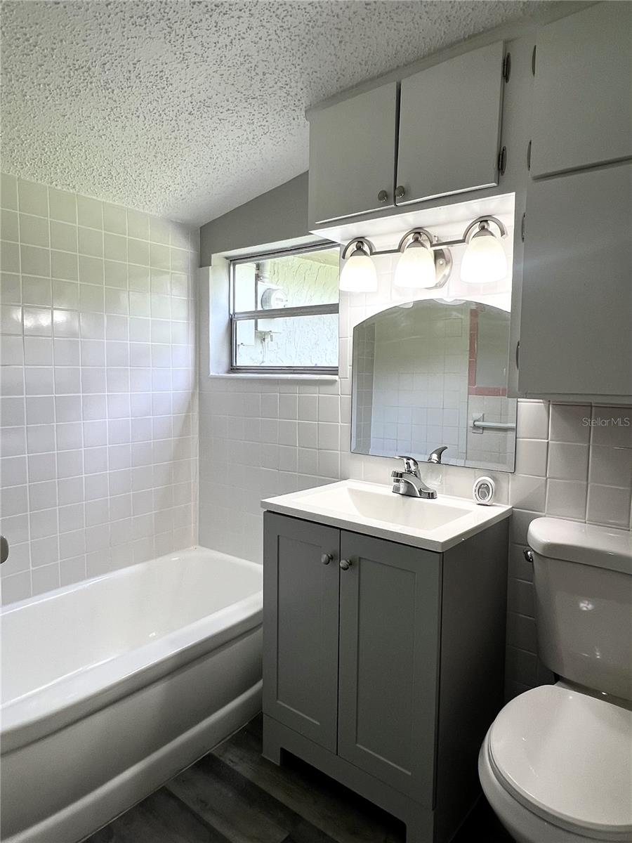 Image 11 of 15 For 5045 Green Key Road