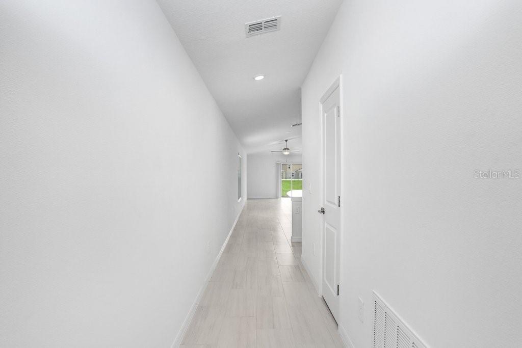 Image 22 of 36 For 11545 Radiant Shore Loop