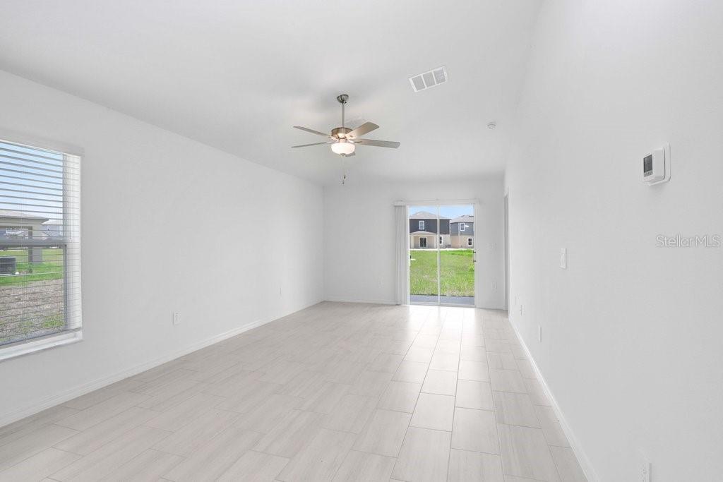 Image 27 of 36 For 11545 Radiant Shore Loop